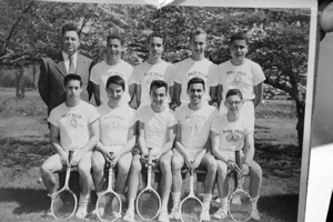 DS1_2736.old.tennis.team.7